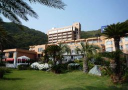 Kamogawa Hills Resort Hotel